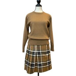 100% camel hair wool sweater made in France 🇫🇷 Small mint condition rich caramel